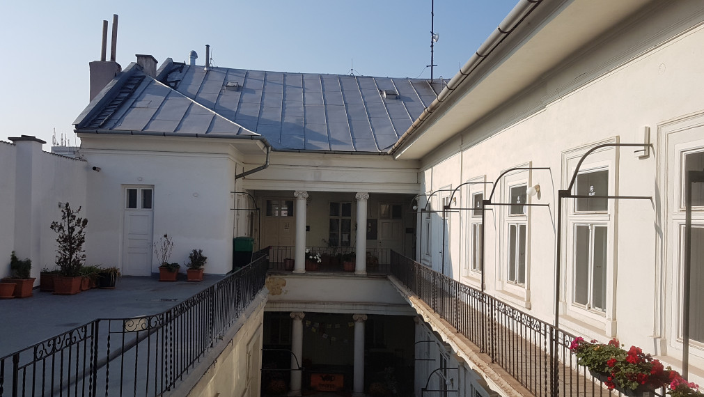 NA PRENÁJOM - podnikajte v Starom Meste - na HLAVNEJ ulici !