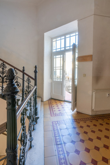 NA PRENÁJOM - obchodné priestory v centre Košic - Hlavná ulica