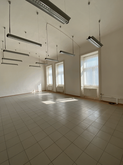 NA PRENÁJOM - obchodné priestory v centre Košic - Hlavná ulica