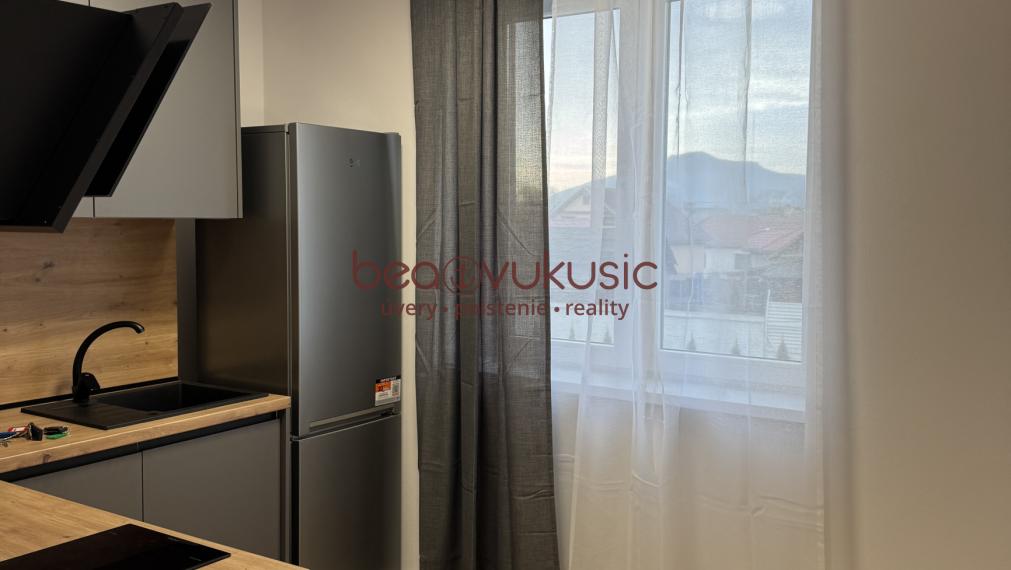 NA PRENÁJOM_1 izbový byt v obnovenom bytovom dome na 1. poschodí bez výťahu