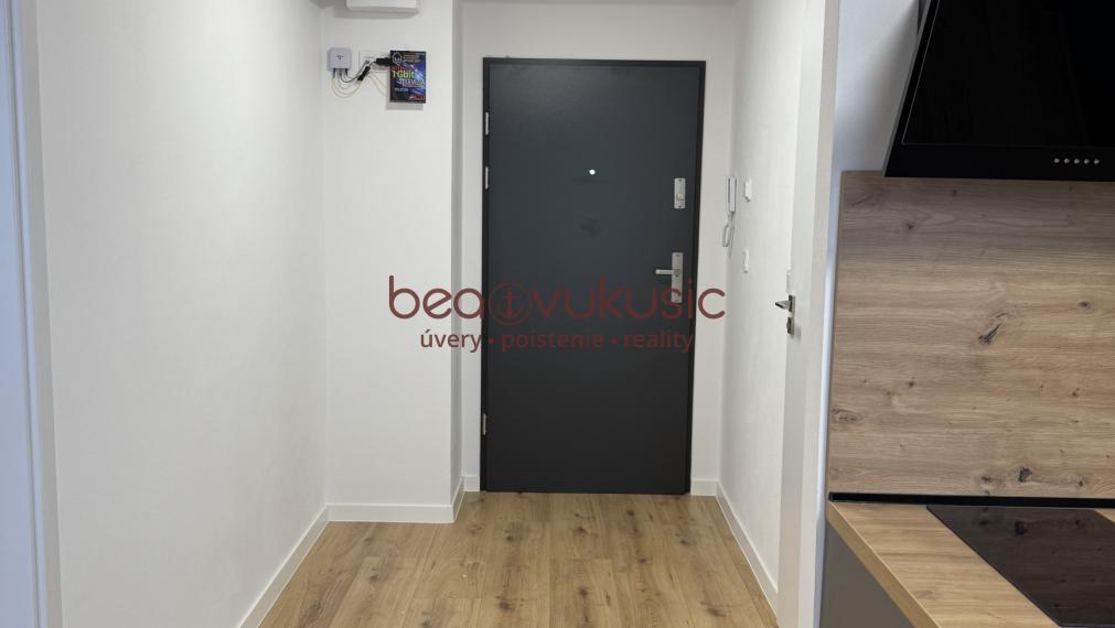 NA PRENÁJOM_1 izbový byt v obnovenom bytovom dome na 1. poschodí bez výťahu
