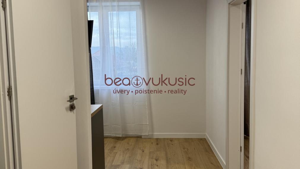 NA PRENÁJOM_1 izbový byt v obnovenom bytovom dome na 1. poschodí bez výťahu