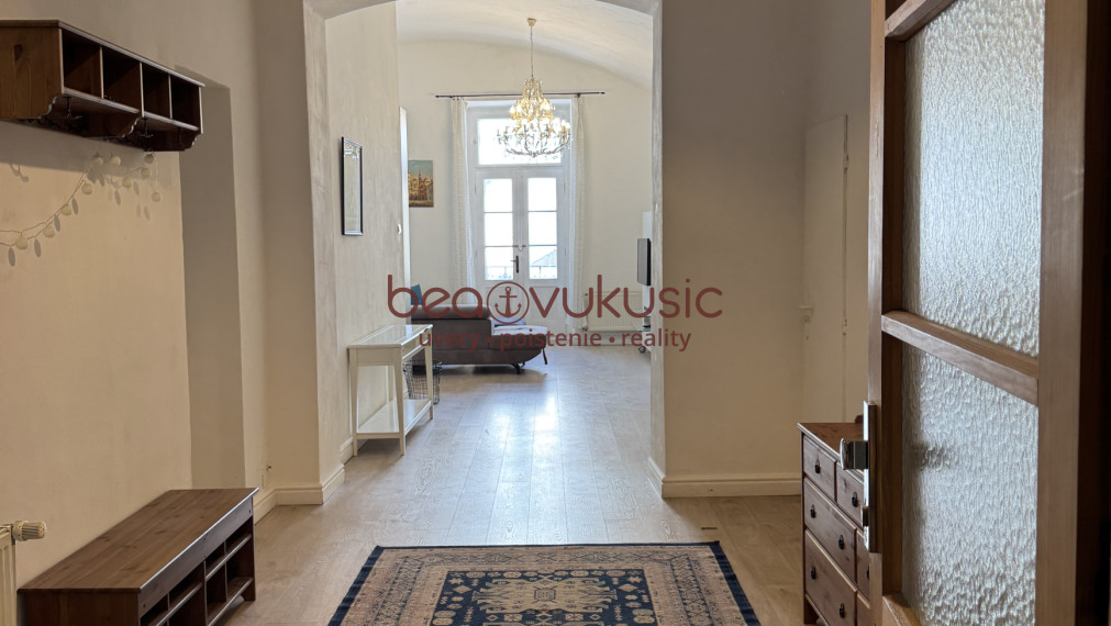 NA PRENÁJOM_2 MLADÝCH CHLAPCOV UŽ MÁME, HĽADÁME 3.-HO DO TÍMU_3 izbový byt_400 € mesačne