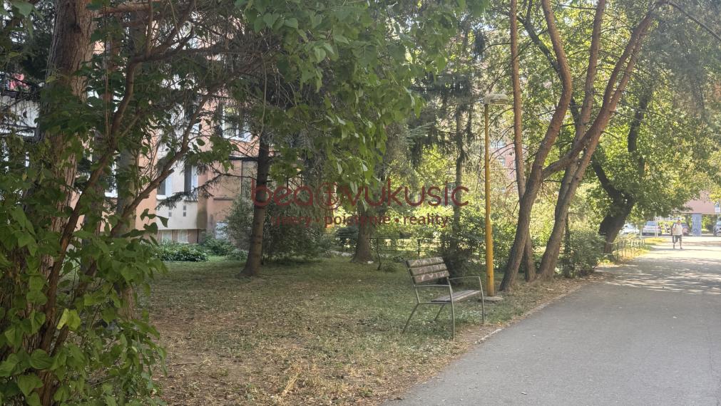 NA PREDAJ_1 izbák_37 m2_Braniskova ul._"KUZMÁNKA"_KOŠICE