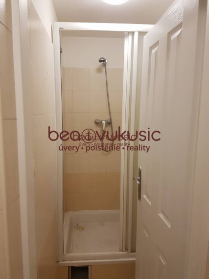 NA PRENÁJOM - podnikajte v Starom Meste - na HLAVNEJ ulici !