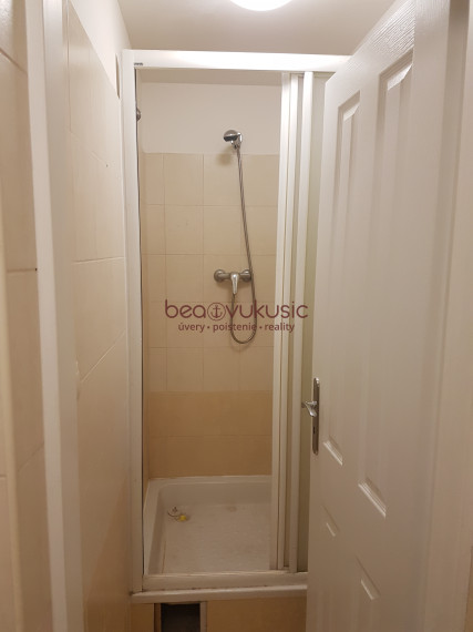 NA PRENÁJOM - podnikajte v Starom Meste - na HLAVNEJ ulici !