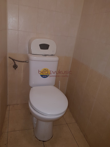 NA PRENÁJOM - podnikajte v Starom Meste - na HLAVNEJ ulici !