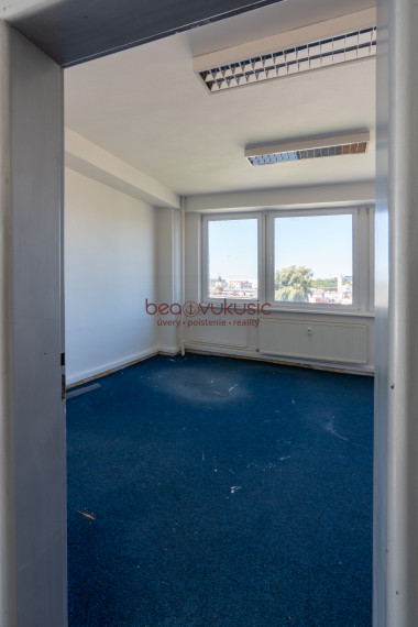 NA PRENÁJOM - obchodný priestor - Južná trieda Košice_25,80 m2