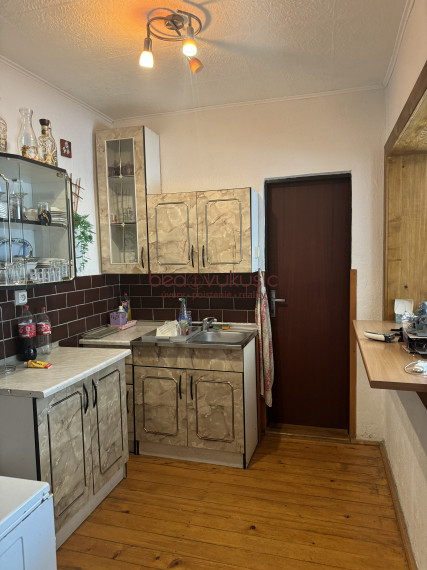 NA PREDAJ_víkendový dom s možnosťou celoročného využitia vo Veľkej Ide