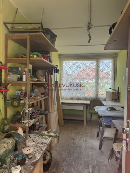 NA PREDAJ_víkendový dom s možnosťou celoročného využitia vo Veľkej Ide