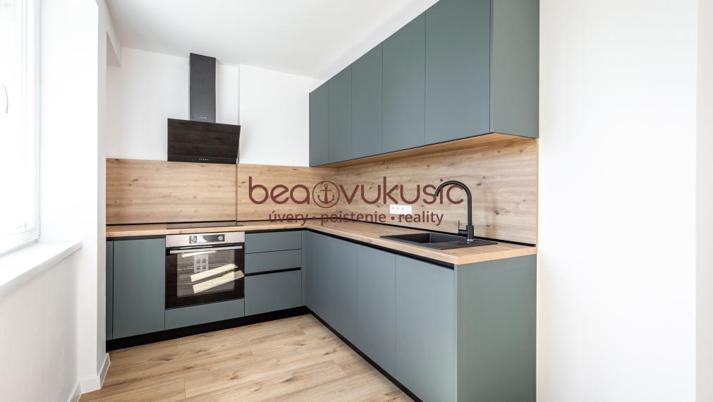 NA PREDAJ_"TURŇA LIVING"_obnovený bytový dom_16 bytov_2 izbák_1. posch._51m2_92.900€