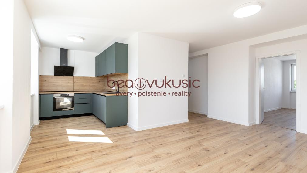 NA PREDAJ_"TURŇA LIVING"_obnovený bytový dom_16 bytov_2 izbák_2. posch._55m2_90.900€