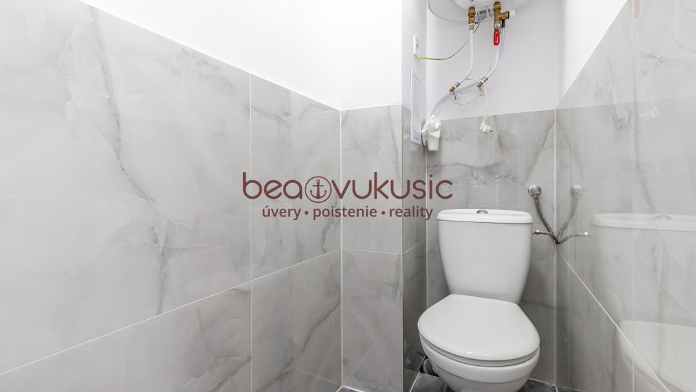 NA PREDAJ_"TURŇA LIVING"_obnovený bytový dom_16 bytov_3 izbák_2. posch._68m2_111.900€