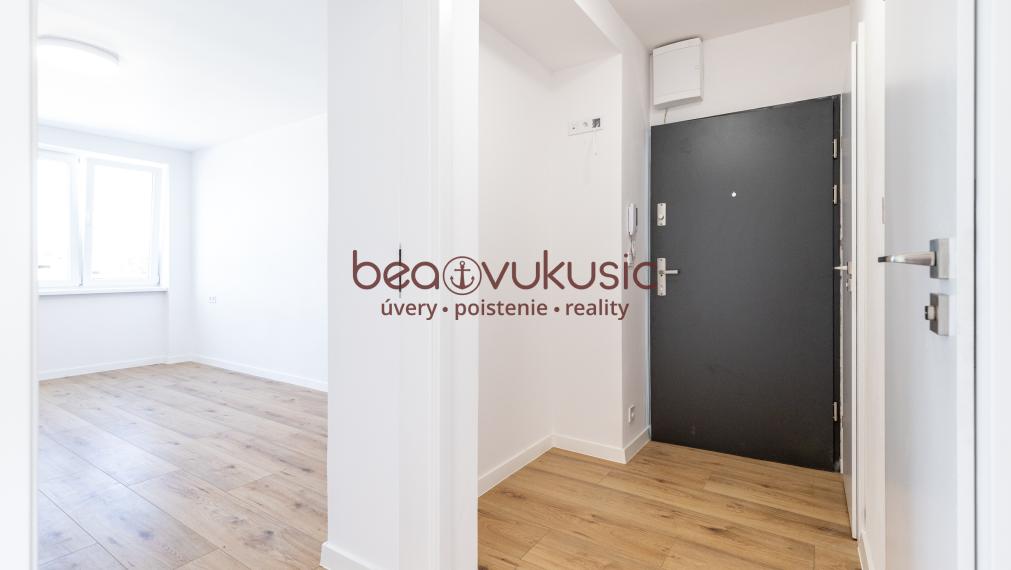 NA PREDAJ_"TURŇA LIVING"_obnovený bytový dom_16 bytov_3 izbák_2. posch._68m2_111.900€