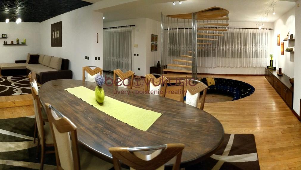 NA PREDAJ_6 izbový_RODINNÝ DOM_340 m2_Kapušianska ul. Michalovce