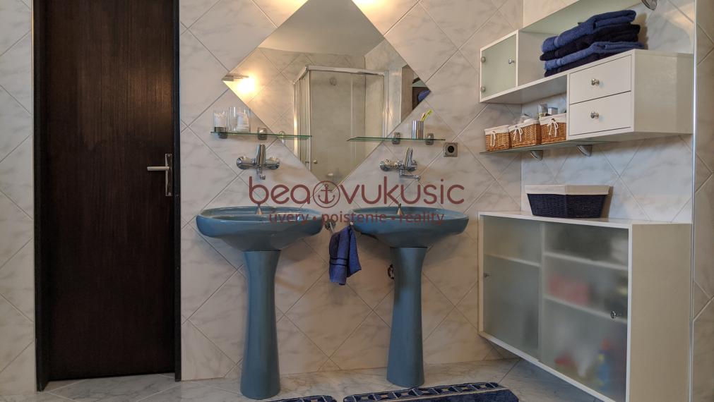 NA PREDAJ_6 izbový_RODINNÝ DOM_340 m2_Kapušianska ul. Michalovce