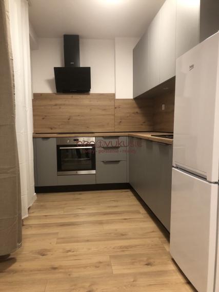 NA PRENÁJOM_2 izbák_52 m2_ na 1. poschodí_ bez výťahu_v novostavbe_Turňa nad Bodvou_ZARIADENÝ