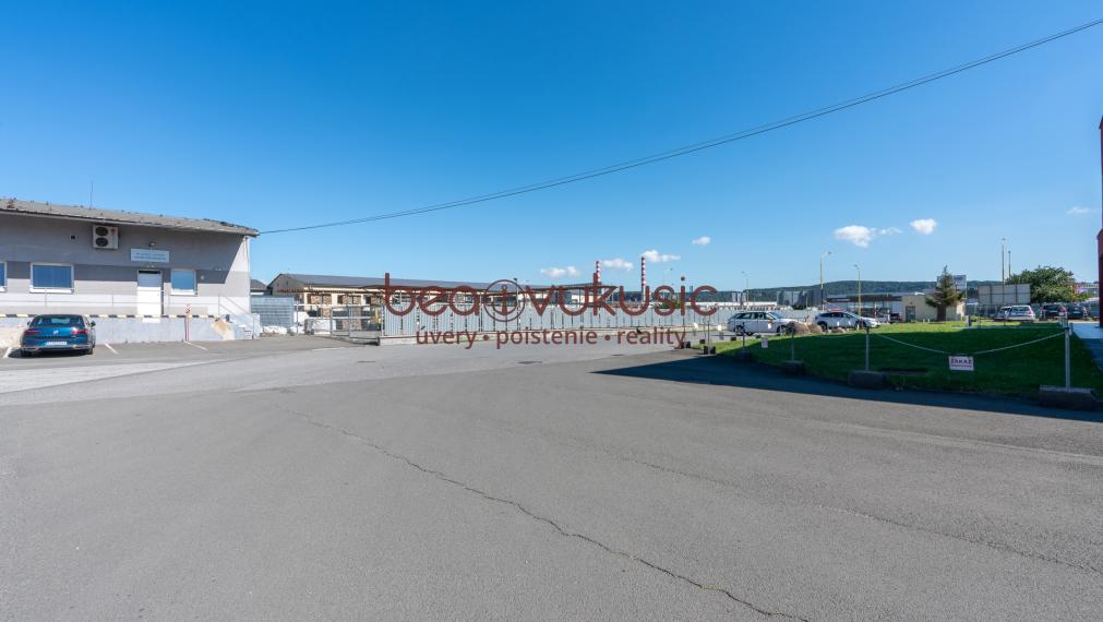 NA PRENÁJOM voľná spevnená plocha + pozemok o výmere 2.000 m2