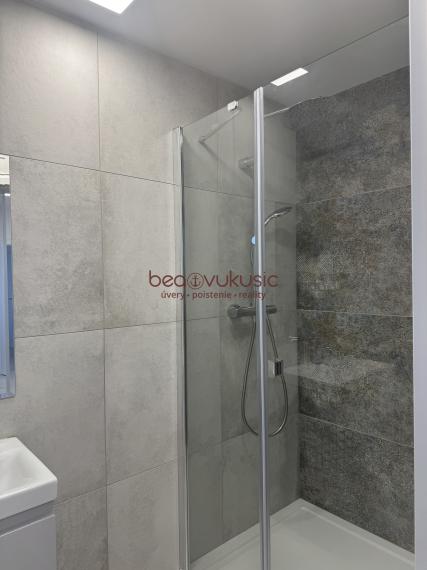 NA PRENÁJOM - obchodné priestory v centre Košic - Hlavná ulica