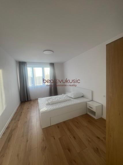 NA PRENÁJOM_"TURŇA LIVING"_novostavba_2 izbák_2. posch. bez výťahu_55m2_ZARIADENÝ