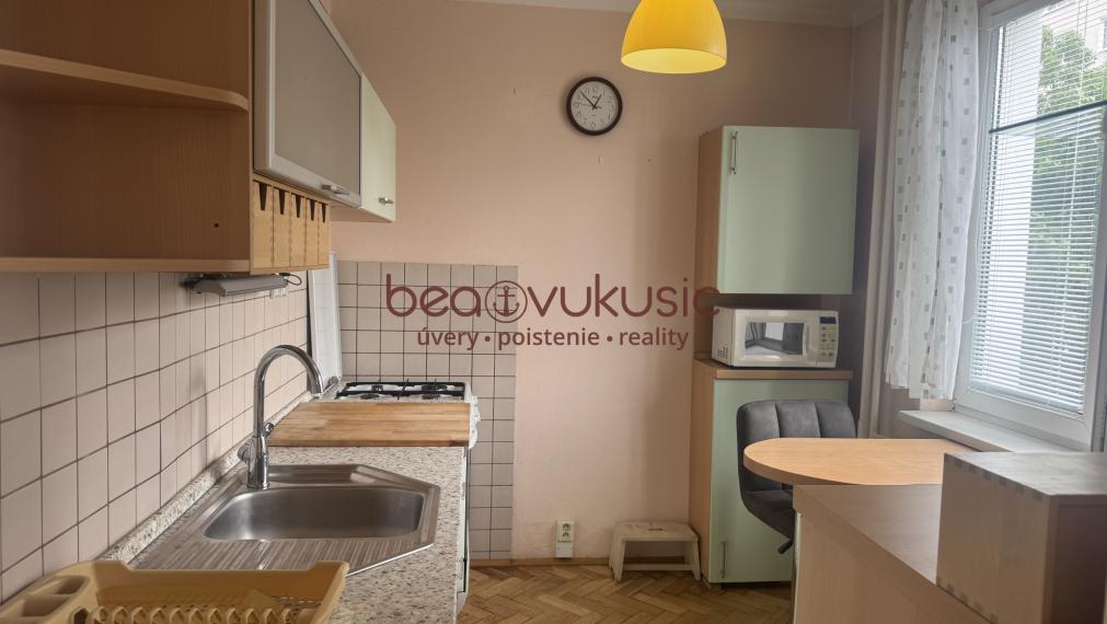 NA PRENÁJOM_1 izbový byt_Watsonova Košice - skvelá lokalita_35 m2_bez balkóna