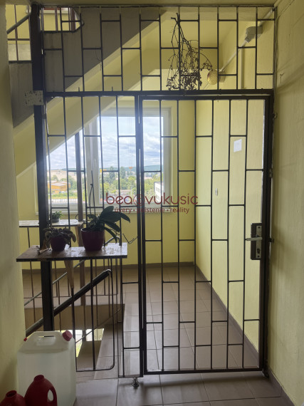 PREDAJ_3 izbový byt s panoramatickým výhľadom_Košice_Lomonosovova ulica_66 m2_RODINNÝ aj INVESTIČNÝ