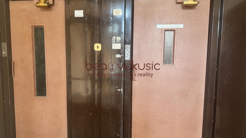 NA PREDAJ_1 izbák_37 m2_Braniskova ul._"KUZMÁNKA"_KOŠICE
