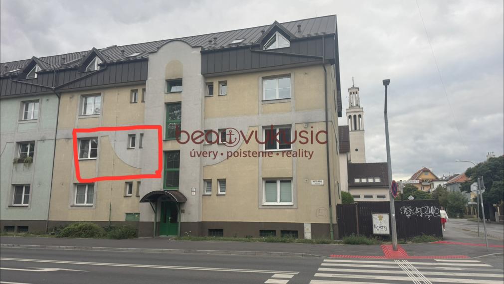 NA PREDAJ_2 IZBÁK s parkingom na Rastislavovej ul. v Košiciach_83 m2_tehla