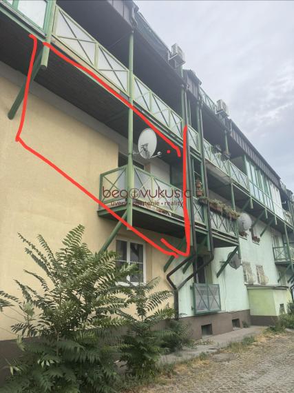 NA PREDAJ_2 IZBÁK s parkingom na Rastislavovej ul. v Košiciach_83 m2_tehla