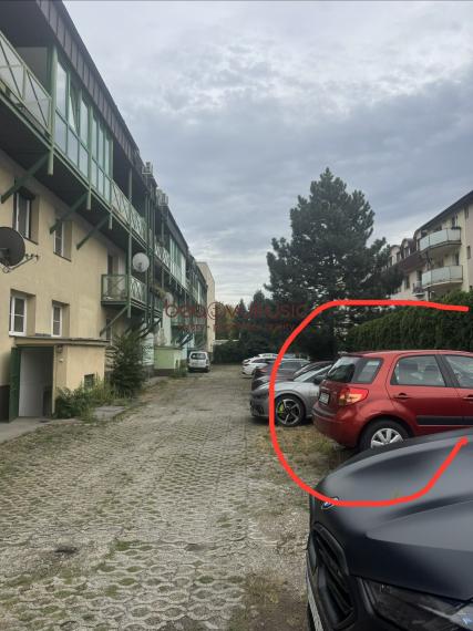 NA PREDAJ_2 IZBÁK s parkingom na Rastislavovej ul. v Košiciach_83 m2_tehla