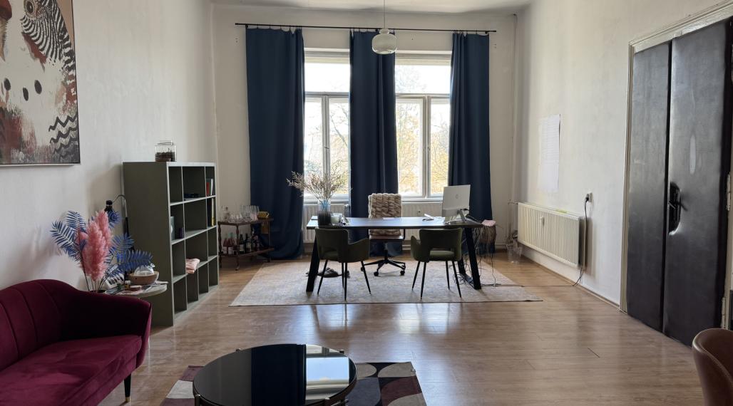 NA PRENÁJOM - podnikajte v Starom Meste - na HLAVNEJ ulici !