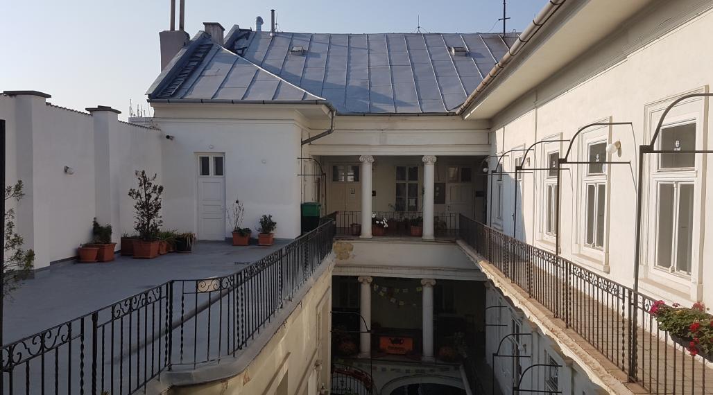 NA PRENÁJOM - podnikajte v Starom Meste - na HLAVNEJ ulici !