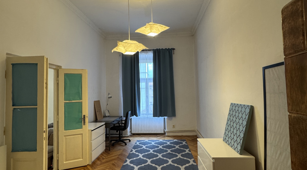 SHAROVANÝ/ZDIEĽANÝ NÁJOM_výhľad z balkóna na Urbanovu vežu_Košice_115 m2_3,5 izby