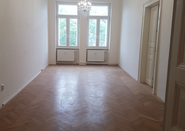 NA PRENÁJOM - podnikajte v Starom Meste - na HLAVNEJ ulici !