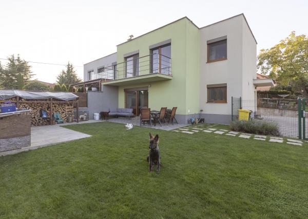 NA PREDAJ - na Bystrickej ulici na Pereši_novostavba
