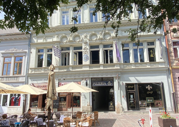 HLAVNÁ