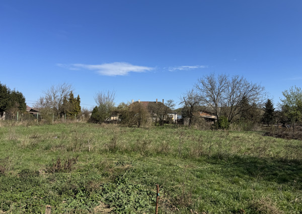 NA PREDAJ_stavebný pozemok s IS_3.036 m2_Veľká Ida_centrum