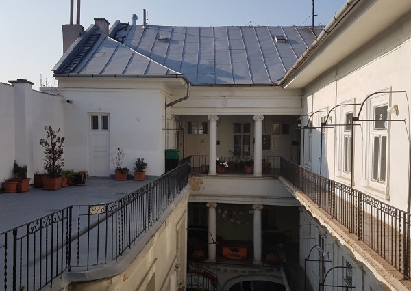 NA PRENÁJOM - podnikajte v Starom Meste - na HLAVNEJ ulici !