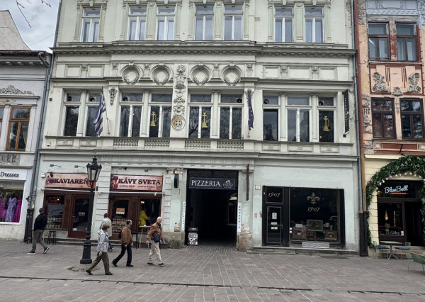 NA PREDAJ_MEŠTIANSKY DOM na HLAVNEJ ULICI V KOŠICIACH_historické centrum_NKP