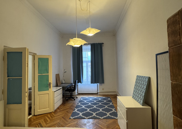 SHAROVANÝ/ZDIEĽANÝ NÁJOM_výhľad z balkóna na Urbanovu vežu_Košice_115 m2_3,5 izby