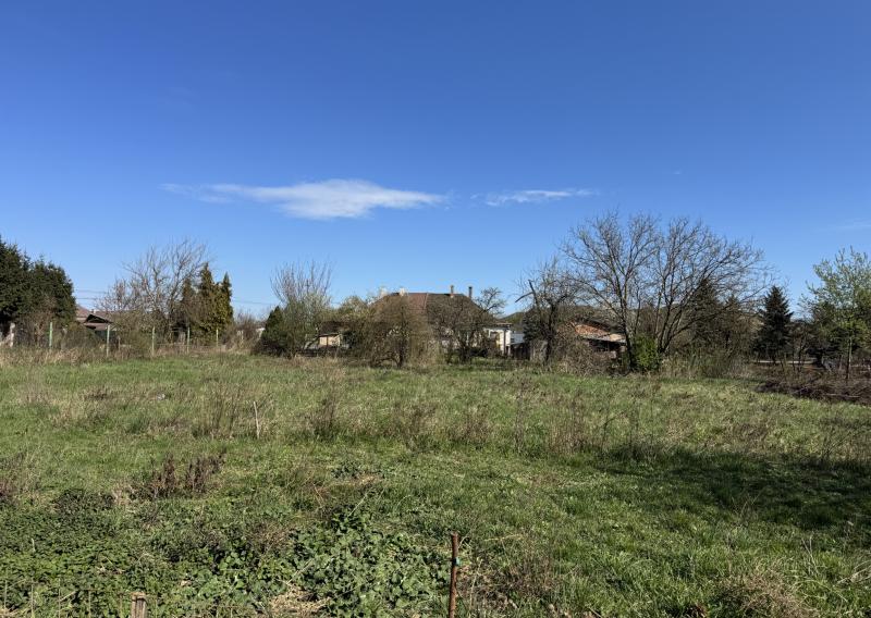 NA PREDAJ_stavebný pozemok s IS_3.036 m2_Veľká Ida_centrum