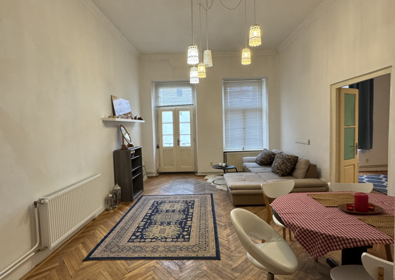 NA PRENÁJOM_výhľad z balkóna na Urbanovu vežu_Košice_115 m2_3,5 izby