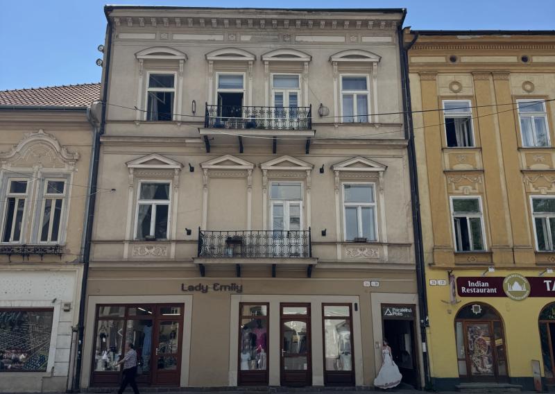 NA PREDAJ MEŠTIANSKY DOM na HLAVNEJ ulici_oproti Urbanovej veži